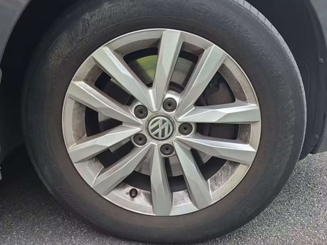 Volkswagen Touran 1.6 TDI BlueMotion Tech SE Family MPV 5dr Diesel DSG Euro 6 (s/s) (115 ps) 35