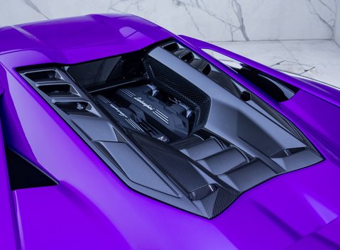 Lamborghini Revuelto 40
