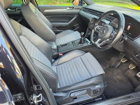Volkswagen Passat 2.0 Passat R-Line TDI BlueMotion Technology 5dr 53