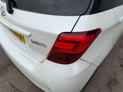 Toyota Yaris 1.33 Dual VVT-i Design Euro 6 5dr 30