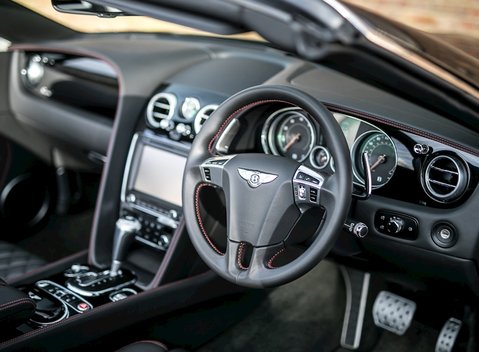 Bentley Continental GT Speed Convertible 13