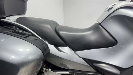 BMW R 1200 RT 2006 45K NEW MOT COMES SERVICED FULL LUGGAGE TOURER BIKE 39