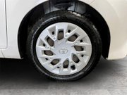 Toyota Aygo 1.0 VVT-i x-play Hatchback 5dr Petrol Manual Euro 6 (s/s) (71 ps) Bluetooth 10