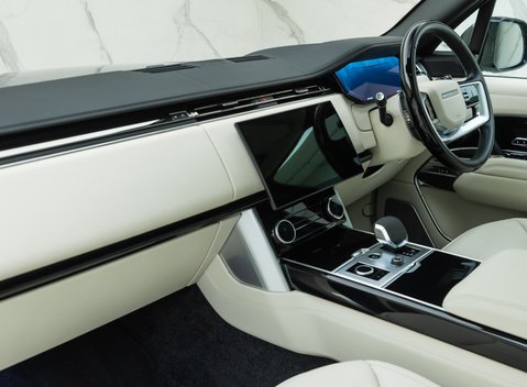 Land Rover Range Rover D350 AUTOBIOGRAPHY 24