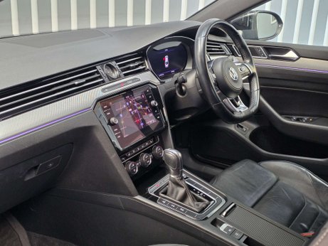Volkswagen Arteon 2.0 TSI R-Line Fastback 5dr Petrol DSG 4Motion Euro 6 (s/s) (280 ps) 17