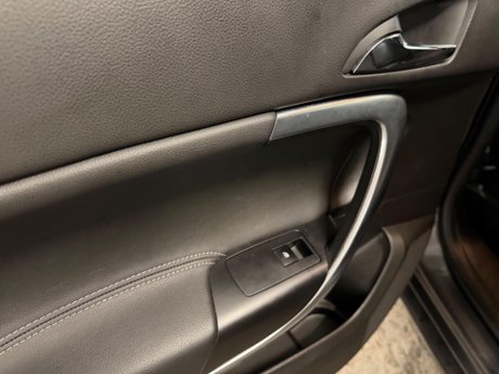 Vauxhall Insignia 2.0 CDTi SE Euro 5 5dr 37