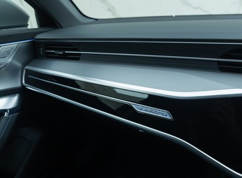 Audi RS6 AVANT PERFORMANCE 23