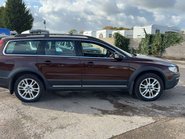 Volvo XC70 2.4 XC70 SE Luxury D5 AWD Auto 4WD 5dr 21