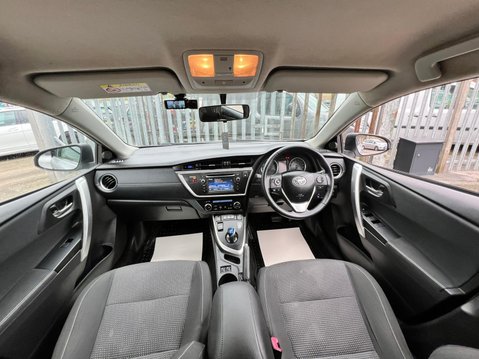 Toyota Auris ICON VVT-I 27