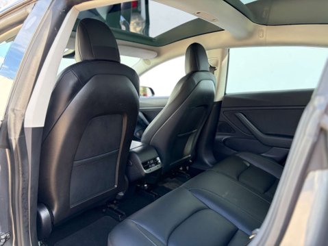 Tesla Model 3 Model 3 Long Range AWD 4WD 4dr 55