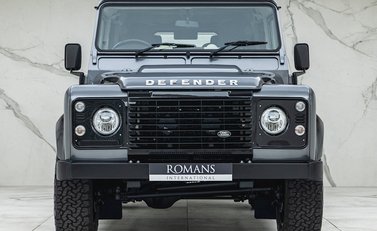 Land Rover Defender 110 Works V8 70th Edition 4