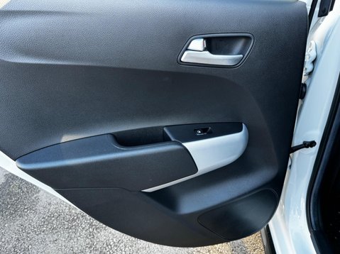 Kia Picanto X-LINE S 54