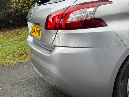 Peugeot 308 E-THP ALLURE 17