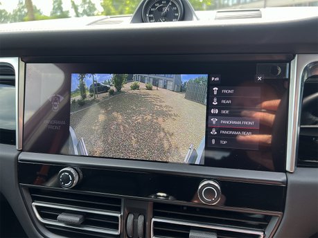 Porsche Macan S PDK 64