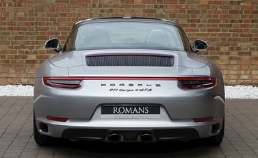 Porsche 911 (991) Targa 4 GTS 13