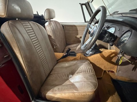 MG Midget CONVERTIBLE 13