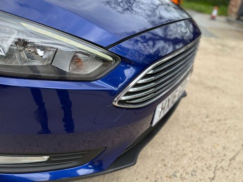 Ford Focus 1.0 Focus Zetec 5dr 40