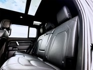 Land Rover Defender V8 51