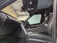 Land Rover Discovery 3.0 Discovery R-Dynamic HSE MHEV Auto 4WD 5dr 37