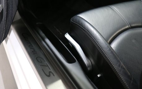 Porsche 911 Carrera GTS PDK - Fabulous example with Full Porsche Service History 24