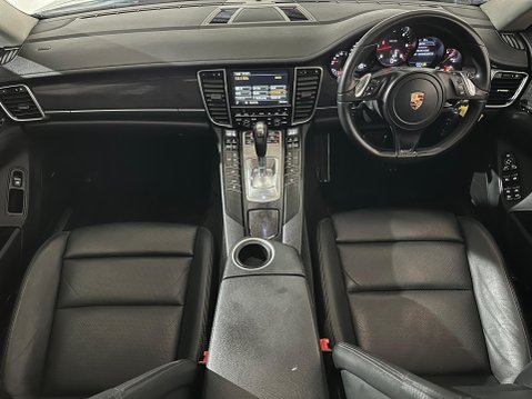Porsche Panamera D V6 TIPTRONIC 12