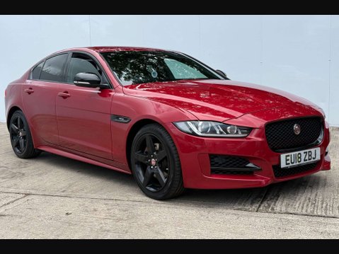 Jaguar XE 2.0 XE R-Sport D Auto 4dr 1