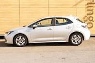 Toyota Corolla ICON TECH 14