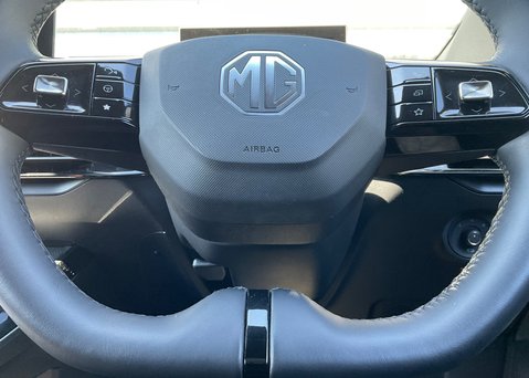 MG MG4 EV 64kWh TROPHY 22
