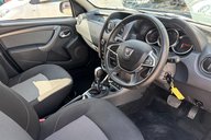 Dacia Duster LAUREATE DCI…AUTOMATIC .1 PREVIOUS OWNER..7 SERVICES..SAT NAV..LEATHER.. 21