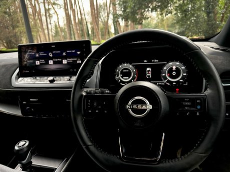 Nissan Qashqai DIG-T N-DESIGN 38