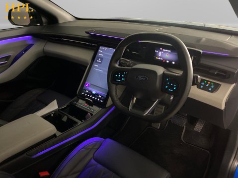 Ford Explorer Extended Range 77kWh Premium SUV 5dr Electric Auto (286 ps) 2 Owners - Air 12