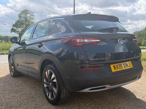 Vauxhall Grandland X 1.2 Turbo GPF Sport Nav SUV 5dr Petrol Manual Euro 6 (s/s) (130 ps) FSH & 2 7
