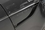 Land Rover Discovery 3.0 Discovery R-Dynamic HSE D MHEV Auto 4WD 5dr 30