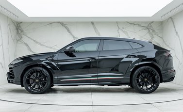 Lamborghini Urus 2