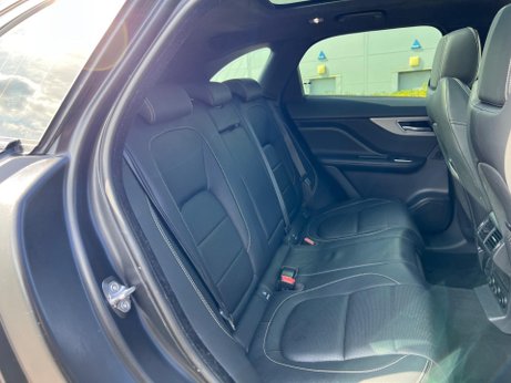 Jaguar F-Pace 2.0 D180 Chequered Flag Auto AWD Euro 6 (s/s) 5dr 72