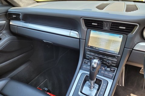 Porsche 911 CARRERA 4S PDK 34