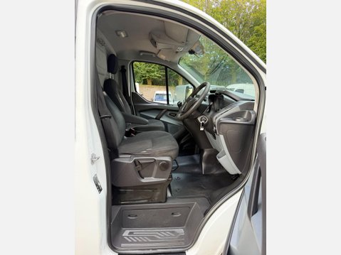 Ford Transit Custom 2.0 TDCi 310 Panel Van 5dr Diesel Manual L1 H1 (157 g/km, 104 bhp) 29
