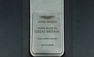 Aston Martin DBX 707 44