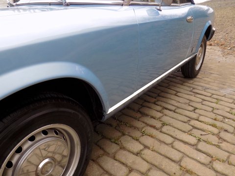 Fiat 124 Spider CS 1800 40