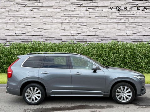 Volvo XC90 2.0 XC90 Momentum D5 PowerPulse AWD Auto 4WD 5dr 8