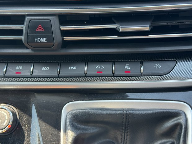 Maxus Deliver 9 LWB L3H2 [SOLD CR] Medium Roof Luxury Air Con Sensors EURO 6 32