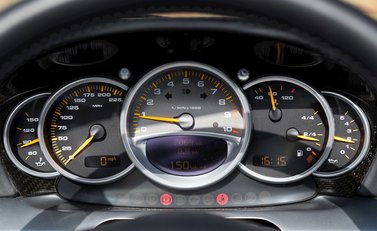 Porsche Carrera GT 17