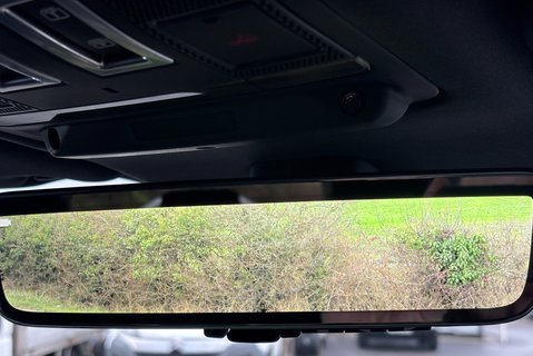 Land Rover Defender 130 D300 Outbound 5dr 42