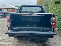 Isuzu D-Max V-Cross | AUTO | 1.9LT | AC | Sensors | Camera | Tow Bar| 8