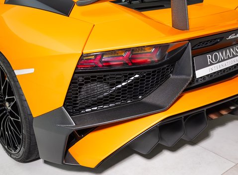 Lamborghini Aventador SV LP 750-4 45