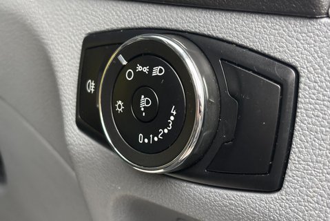 Ford Transit 350 Drw L4 130 ps Crew Cab Dropside - Air Con - Ex MOD 38