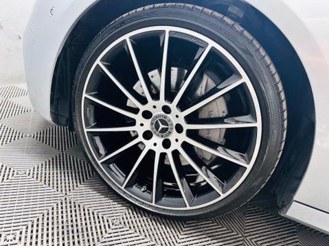 Mercedes-Benz E Class 2.0 E220d AMG Line Night Edition (Premium Plus) G-Tronic+ Euro 6 (s/s) 5dr 27