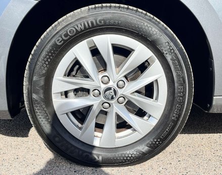 Skoda Fabia 1.0 Fabia SE Comfort TSi Semi-Auto 5dr 12