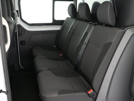 Renault Trafic LL30 Blue dCi 130 Advance MY24 Crew Van 11