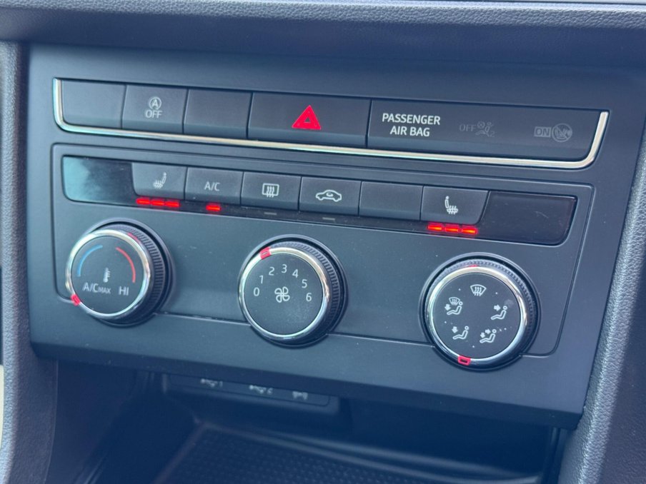 2017 SEAT Leon — image 24